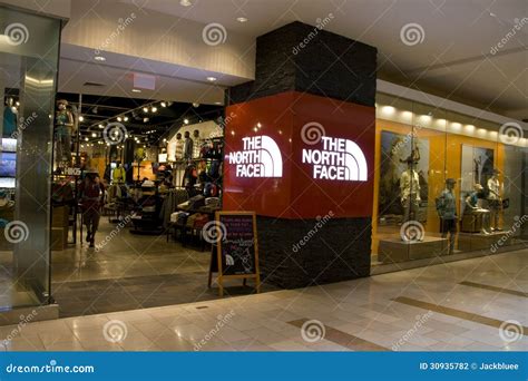 north face clothing stores.